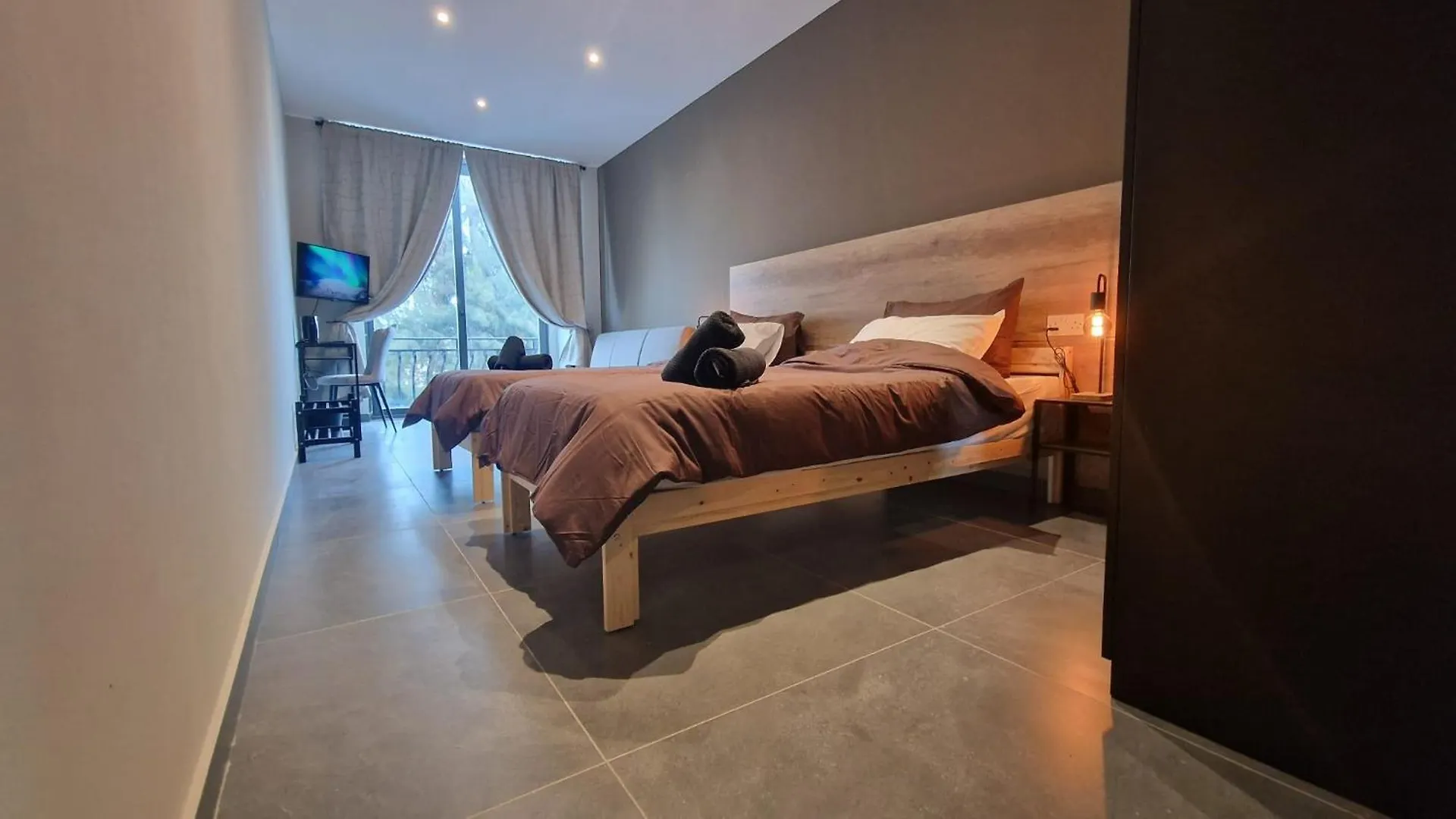 Bed & Breakfast Mingles Suites Gzira